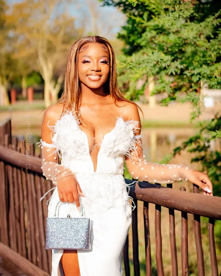 uSmokolo Shots portrait, white lace dress on a bridge